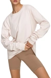 Good American Essential Long Sleeve Crewneck Top In Bone001