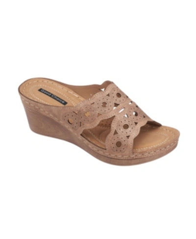 Gc Shoes April Wedge Sandal Women's Shoes In Brown