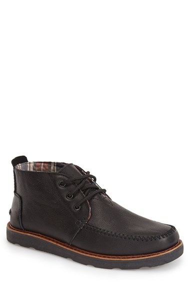 toms black chukka boots