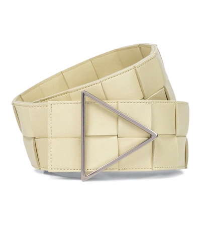 Bottega Veneta Intrecciato Leather Waist Belt In Fondant-gold