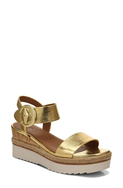 27 Edit Phyllis Wedge Sandal In Gold Mirror Leather