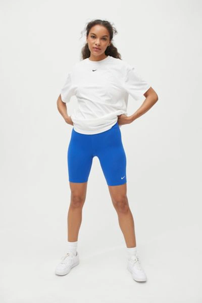 Nike Women's Sportswear Essential Bike Shorts