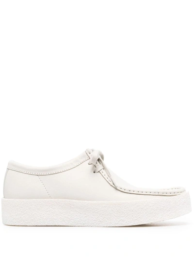 Clarks Originals Wallabee Logo-tag Lace-up Shoes In White