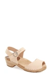 Mia Anja Clog Sandal In Natural Leather