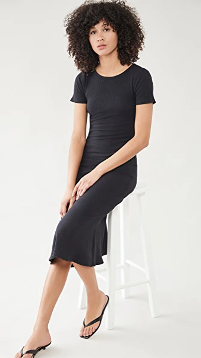 Good American Ribbed Midi Dress In Black001 | ModeSens
