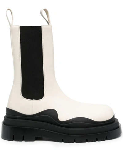 Bottega Veneta Men's Contrast-sole Leather Tire Boots In White