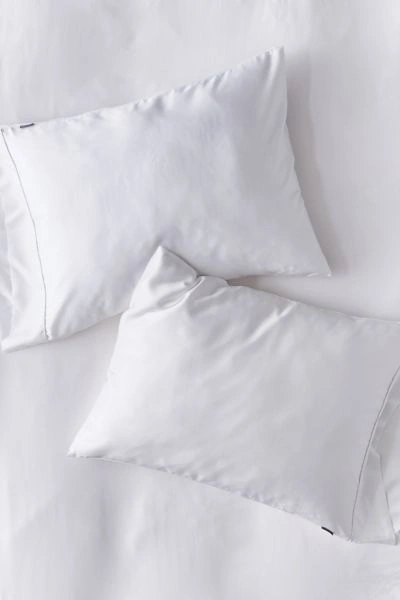 Ettitude Bamboo Sateen Pillowcase Set In White