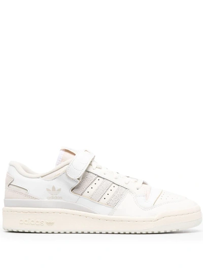 Adidas Originals Forum 84 Low Top Sneakers In White/pink