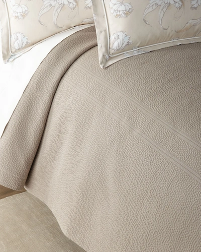 Peacock Alley Florence King Coverlet In Platinum