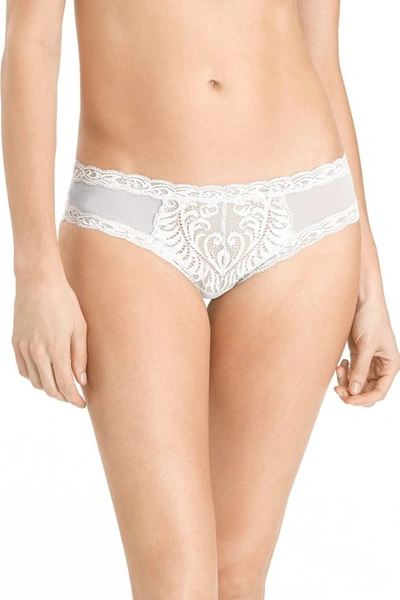 Natori Feathers Hipster- Basics Panty In White