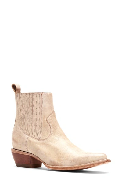 Frye Sacha Short Western Booties In White