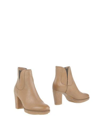 Manas Ankle Boots In Light Brown