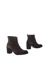 Manas Ankle Boots In Dark Brown