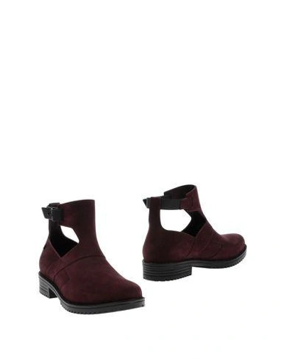 Melissa Ankle Boots In Purple