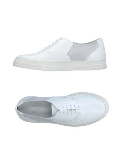 Folk Lace-up Shoes In White