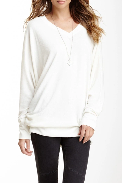 Go Couture V-neck Dolman Sleeve Pullover In Ivory