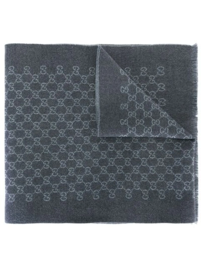 Gucci Gg Jacquard Scarf In Grey