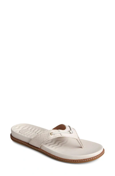 Sperry Waveside Flip Flop In White