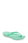 Fitflop Iqushion Flip Flop In Mint Green