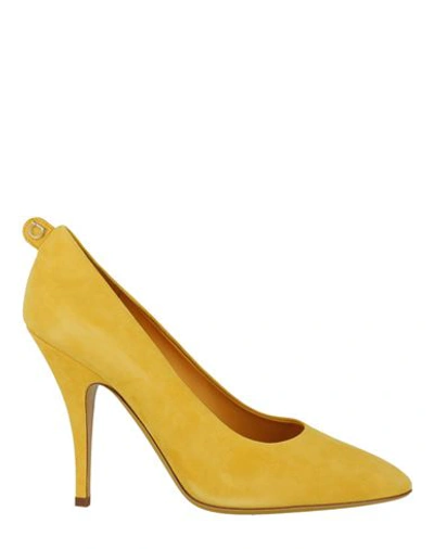 Ferragamo Salvatore  Ladies Yellow Suede Gancini Pumps In Multi