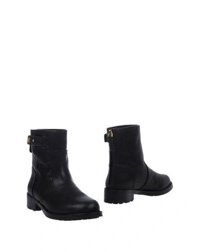 Tory Burch Ankle Boots In Black