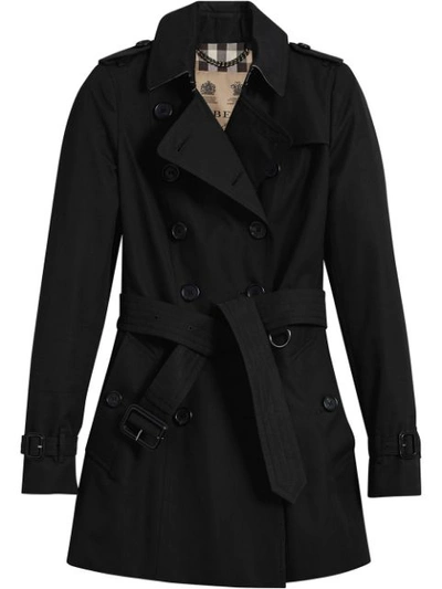 Burberry The Chelsea Mid-length Trench Coat In Black