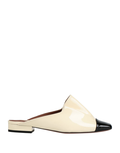 L'autre Chose L' Autre Chose Woman Mules & Clogs Black Size 9 Soft Leather In White