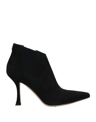 Jimmy Choo Ankle Boots In Black