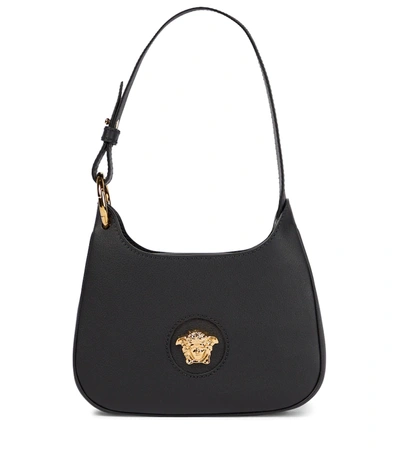 Versace Small La Medusa Crossbody Bag In Schwarz