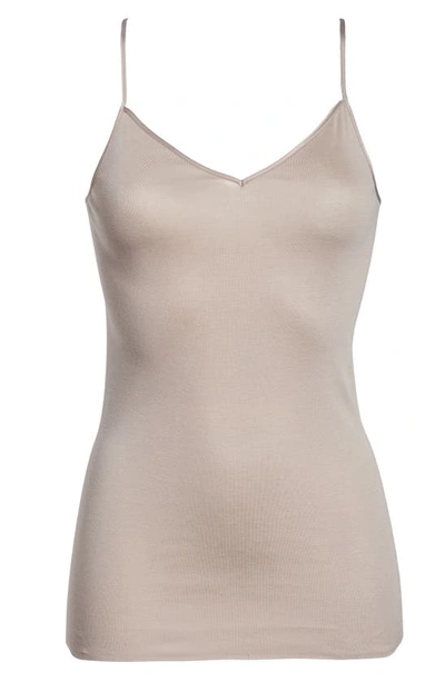 Hanro Seamless Cotton V-neck Camisole In Cobblestone