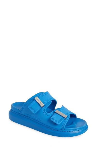 Alexander Mcqueen Two-band Rubber Slides In Cornflower