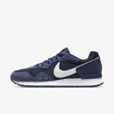 Nike Venture Runner "midnight Navy" Sneakers In Blue