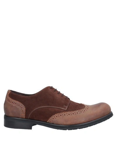 Unconventional Royal Lace-up Shoes In Brown