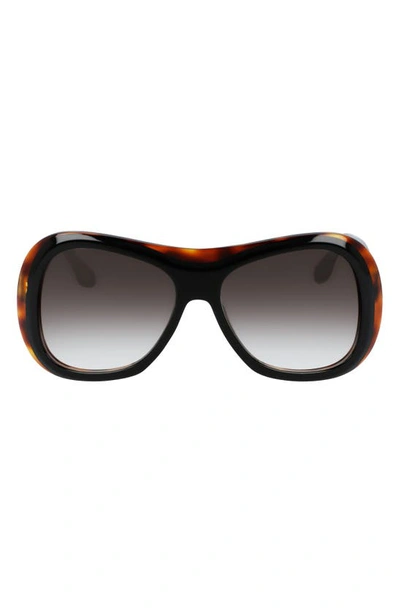 Victoria Beckham 59mm Shield Sunglasses In Black/ Tortoise/ Grey