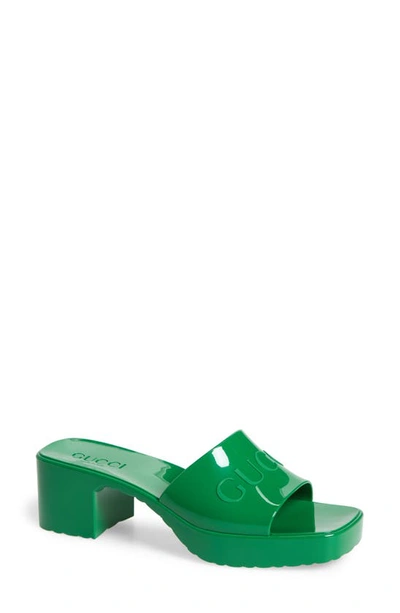 Gucci Rubber Logo Platform Slide Sandal In Shamrock