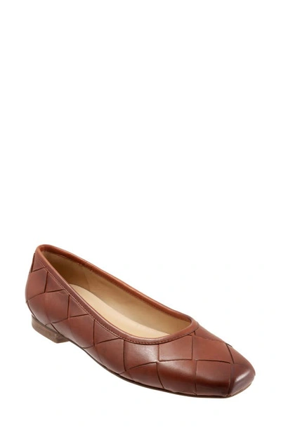 Trotters Hanny Flat In Luggage Leather