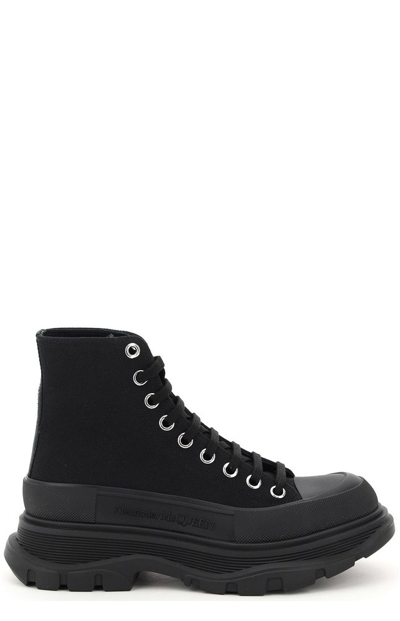 Alexander Mcqueen Tread Sleek Boots In Black