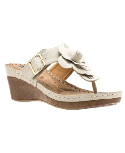 Gc Shoes Women's Flora Wedge Sandal Women's Shoes In Natural