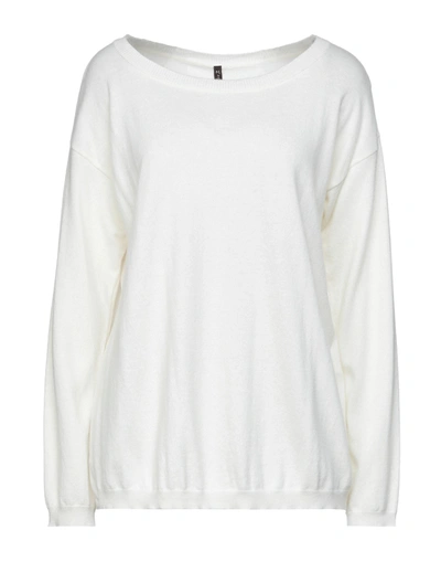 Manila Grace Sweaters In White