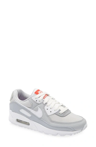 Nike Air Max 90 Sneaker In Lt Smoke Grey,white-summit White