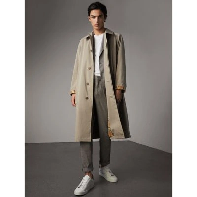 Burberry The Brighton Car Coat In Sandstone