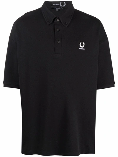 Fred Perry Logo-embroidered Polo Shirt In Schwarz