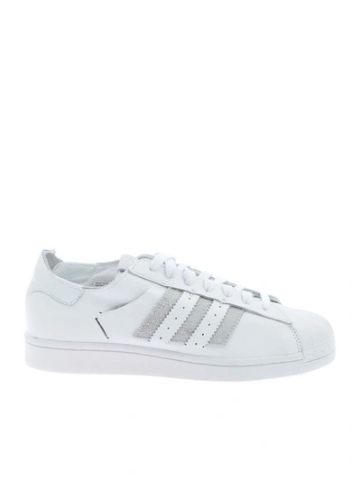 Adidas Originals Suede Details Sneakers In White
