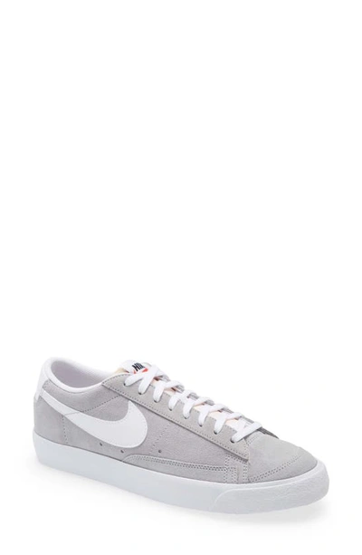 Nike Blazer Low '77 Vntg Suede Sneakers In Light Smoke Gray-grey