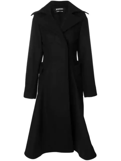 Jacquemus Le Manteau Fluted Wool Coat In Black