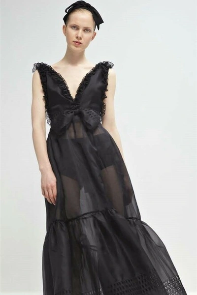 Yolancris Ruffled Sleeveless Gown