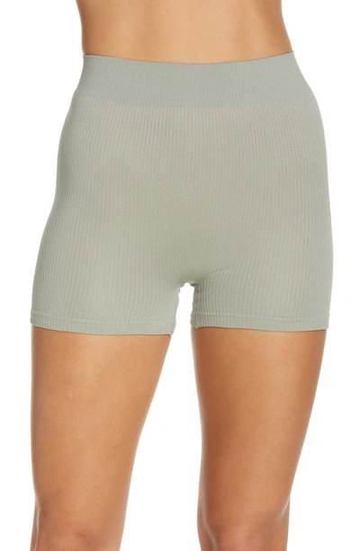 Skims Stretch Rib Shorts In Green