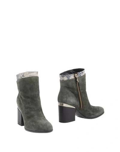 Hogan Ankle Boot In Green