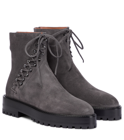 Alaïa Suede Ankle Boots In Gris Fronce