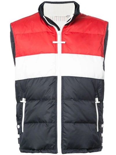 Thom Browne Three Panel Downfilled Funnel Collar Ski Vest In Mini Ripstop In Red
